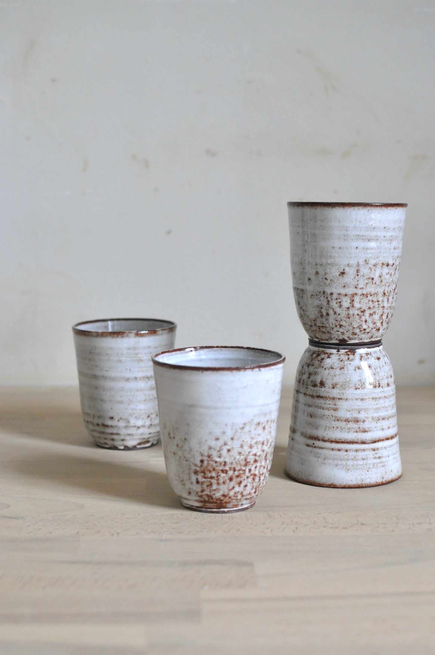 Korkea korvaton muki, rugged