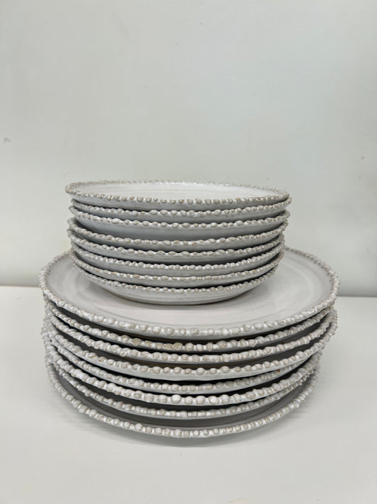Helmilautanen n 25-26cm / Pearl plates 25-26 diameter